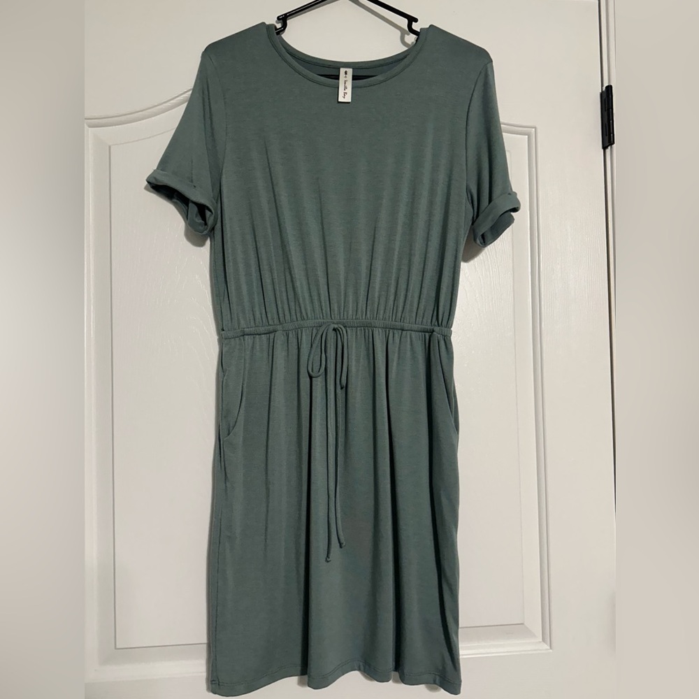 Vanilla Bay Sage Green Tee